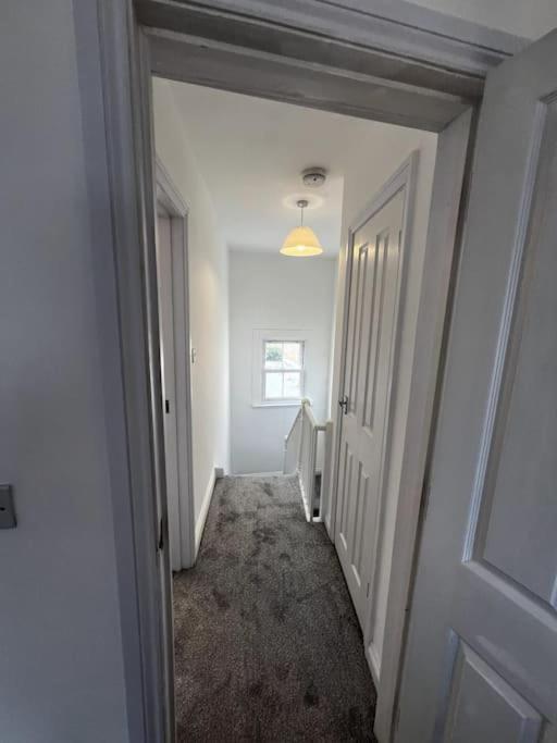 Central Chic 3 Bed, Great Location Winchester Exterior foto